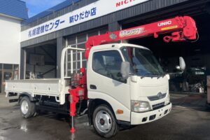 サムネイル: 平成25年　デュトロ1.95トン3段クレーン4WD ラジコン 車検1年付