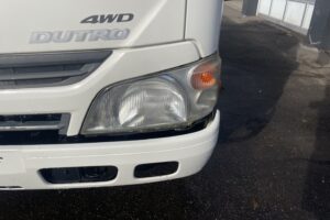 サムネイル: 平成25年　デュトロ1.95トン3段クレーン4WD ラジコン 車検1年付