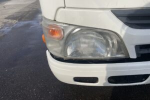 サムネイル: 平成25年　デュトロ1.95トン3段クレーン4WD ラジコン 車検1年付