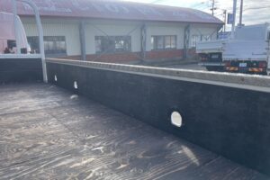 サムネイル: 平成25年　デュトロ1.95トン3段クレーン4WD ラジコン 車検1年付