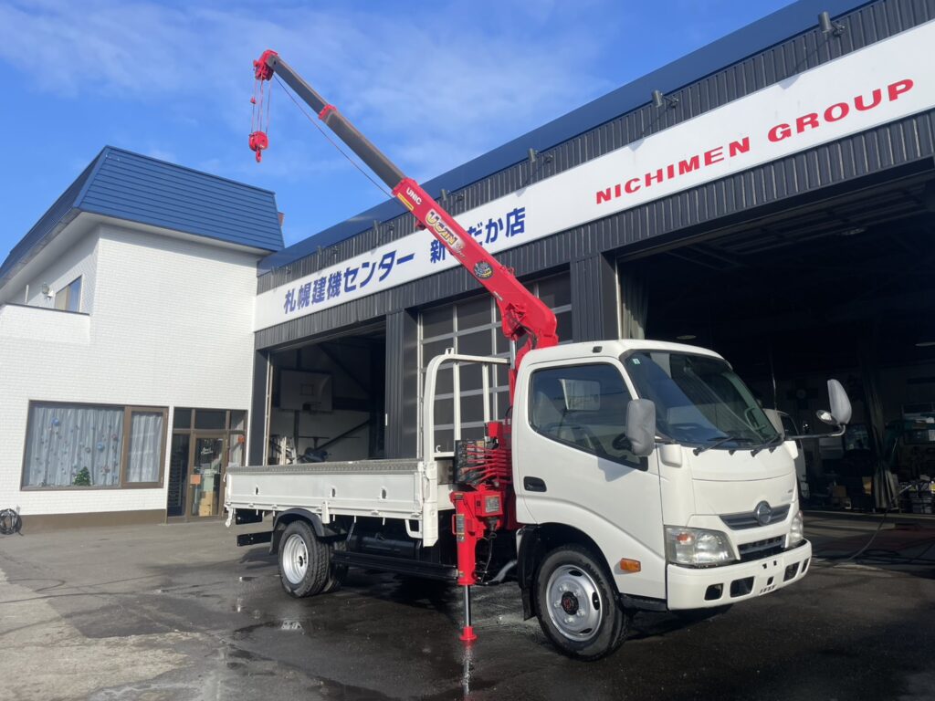 平成25年　デュトロ1.95トン3段クレーン4WD ラジコン 車検1年付