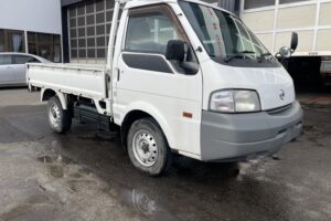 サムネイル: 平成21年　0.85トン　バネット平4WD　5MT　フル装備　車検1年付