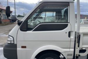 サムネイル: 平成21年　0.85トン　バネット平4WD　5MT　フル装備　車検1年付