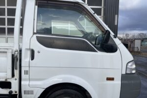 サムネイル: 平成21年　0.85トン　バネット平4WD　5MT　フル装備　車検1年付