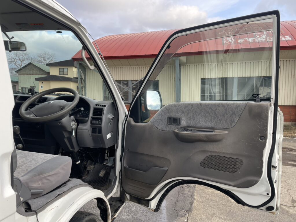 平成21年　0.85トン　バネット平4WD　5MT　フル装備　車検1年付