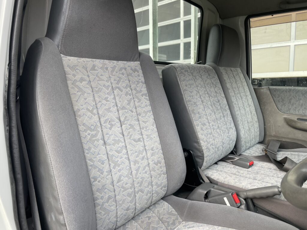 平成21年　0.85トン　バネット平4WD　5MT　フル装備　車検1年付