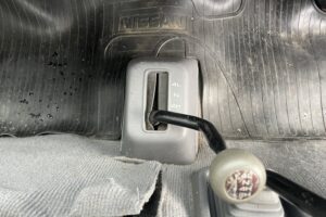 サムネイル: 平成21年　0.85トン　バネット平4WD　5MT　フル装備　車検1年付