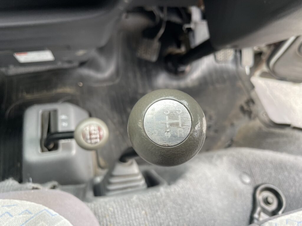 平成21年　0.85トン　バネット平4WD　5MT　フル装備　車検1年付