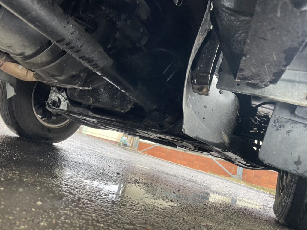 平成21年　0.85トン　バネット平4WD　5MT　フル装備　車検1年付