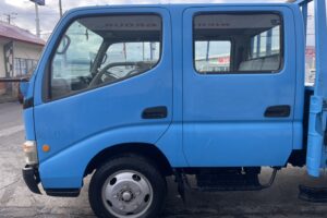 サムネイル: 平成20年　ダイナ2トンWキャブ　ロング　垂直パワーゲート　車検1年付