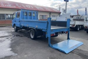 サムネイル: 平成20年　ダイナ2トンWキャブ　ロング　垂直パワーゲート　車検1年付