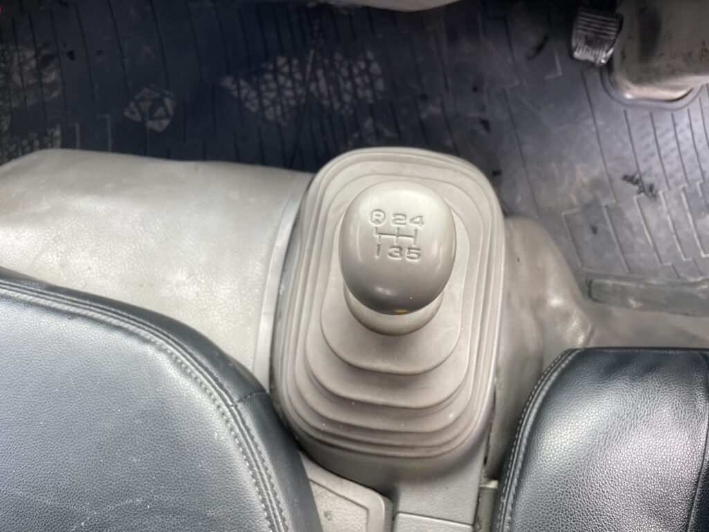 平成20年　ダイナ2トンWキャブ　ロング　垂直パワーゲート　車検1年付