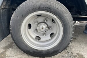 サムネイル: 平成20年　ダイナ2トンWキャブ　ロング　垂直パワーゲート　車検1年付