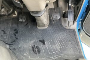 サムネイル: 平成20年　ダイナ2トンWキャブ　ロング　垂直パワーゲート　車検1年付