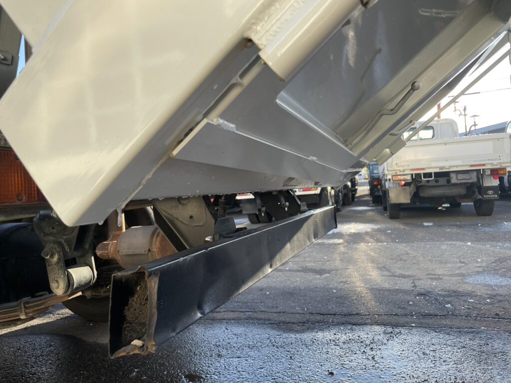 平成20年　キャンター3トン深ダンプ　土砂禁　車検1年付