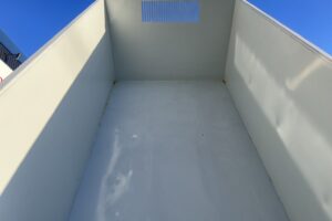 サムネイル: 平成20年　キャンター3トン深ダンプ　土砂禁　車検1年付