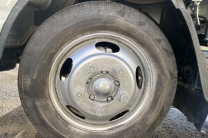 サムネイル: 平成20年　キャンター3トン深ダンプ　土砂禁　車検1年付