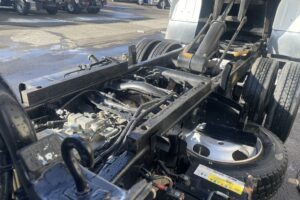 サムネイル: 平成20年　キャンター3トン深ダンプ　土砂禁　車検1年付