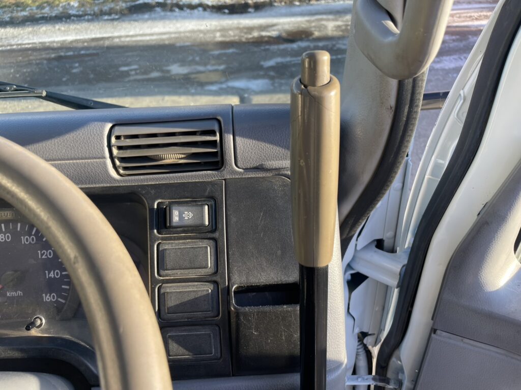 平成20年　キャンター3トン深ダンプ　土砂禁　車検1年付