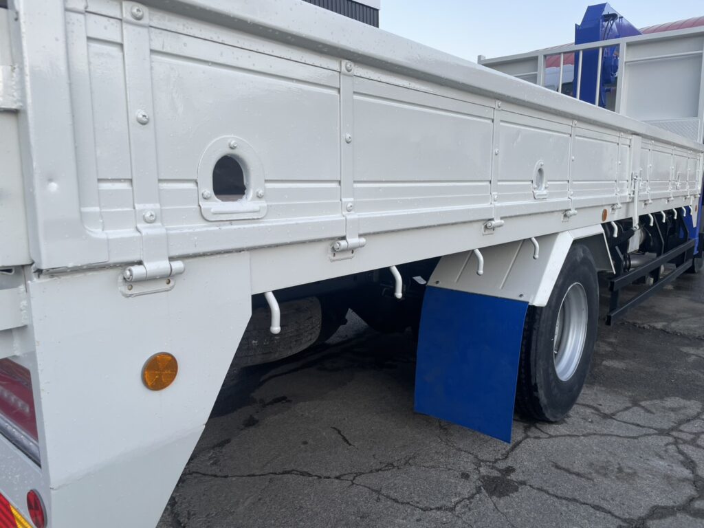 平成23年　レンジャー４トン４段クレーンロング　ロングジャッキラジコン　車検令和8年10月