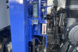 サムネイル: 平成23年　レンジャー４トン４段クレーンロング　ロングジャッキラジコン　車検令和8年10月