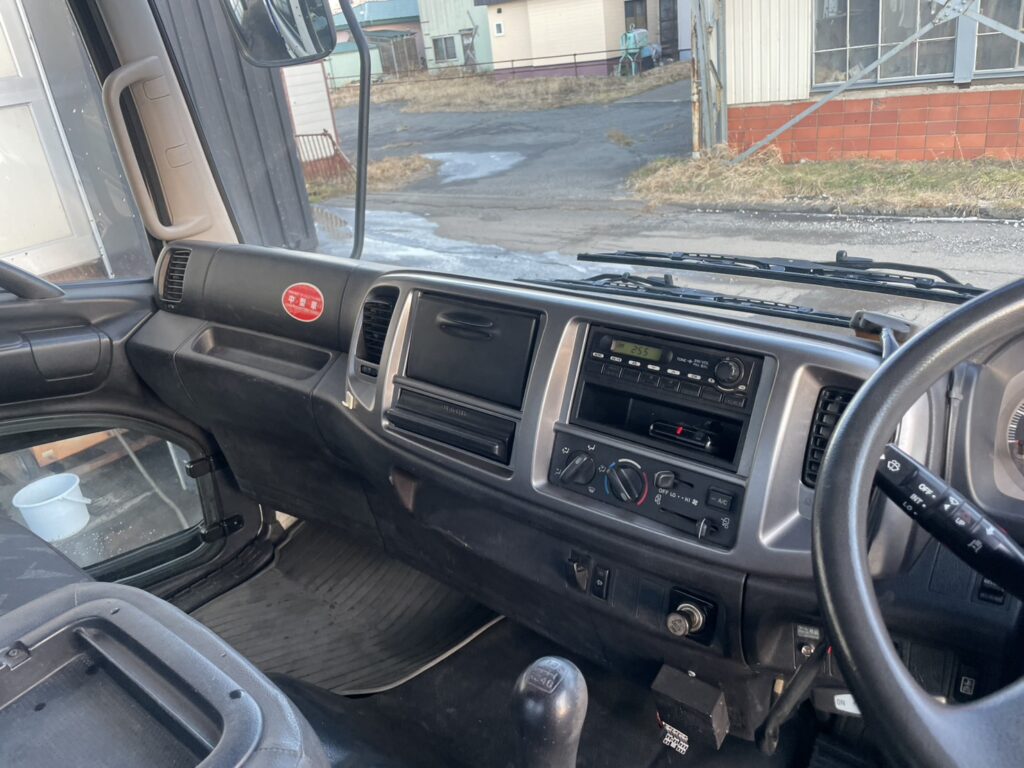 平成23年　レンジャー４トン４段クレーンロング　ロングジャッキラジコン　車検令和8年10月