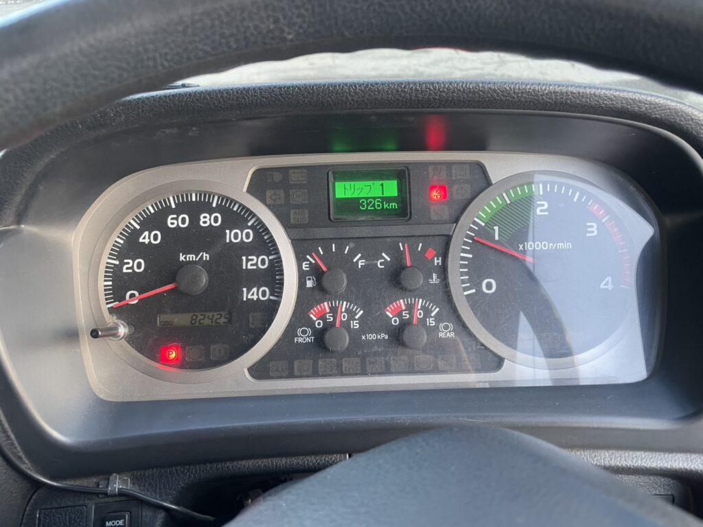 平成23年　レンジャー４トン４段クレーンロング　ロングジャッキラジコン　車検令和8年10月