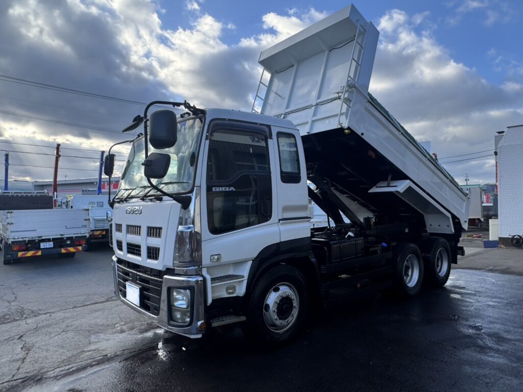 平成24年　ギガ大型ダンプ　走行30.8万キロ　車検令和8年8月　最大積載9200㎏