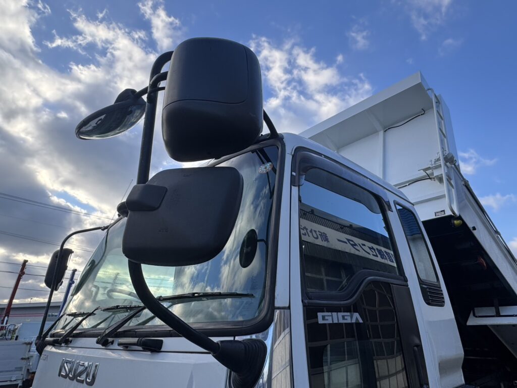 平成24年　ギガ大型ダンプ　走行30.8万キロ　車検令和8年8月　最大積載9200㎏