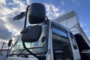 サムネイル: 平成24年　ギガ大型ダンプ　走行30.8万キロ　車検令和8年8月　最大積載9200㎏