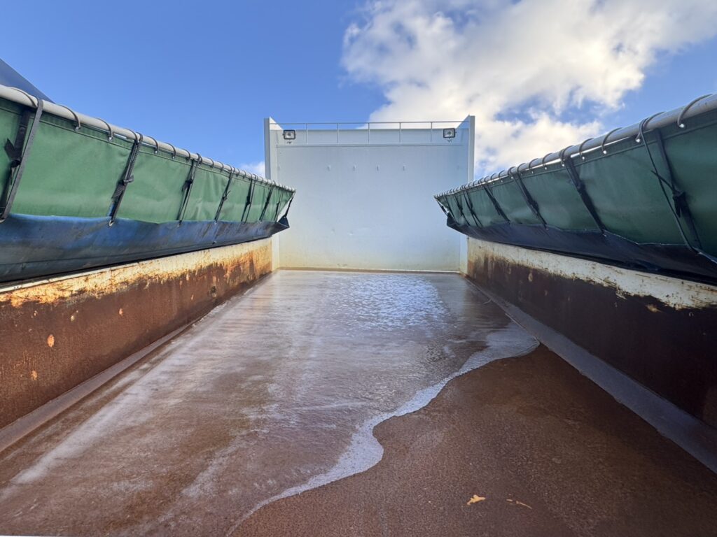 平成24年　ギガ大型ダンプ　走行30.8万キロ　車検令和8年8月　最大積載9200㎏