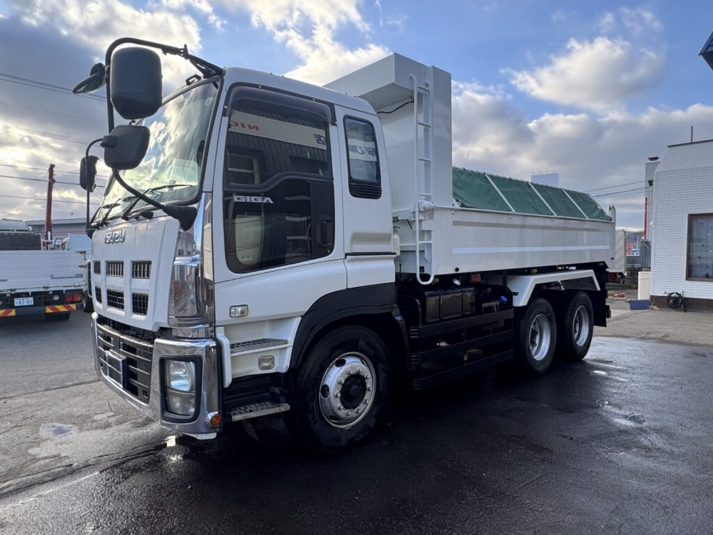 平成24年　ギガ大型ダンプ　走行30.8万キロ　車検令和8年8月　最大積載9200㎏