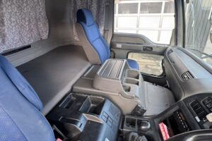 サムネイル: 平成24年　ギガ大型ダンプ　走行30.8万キロ　車検令和8年8月　最大積載9200㎏