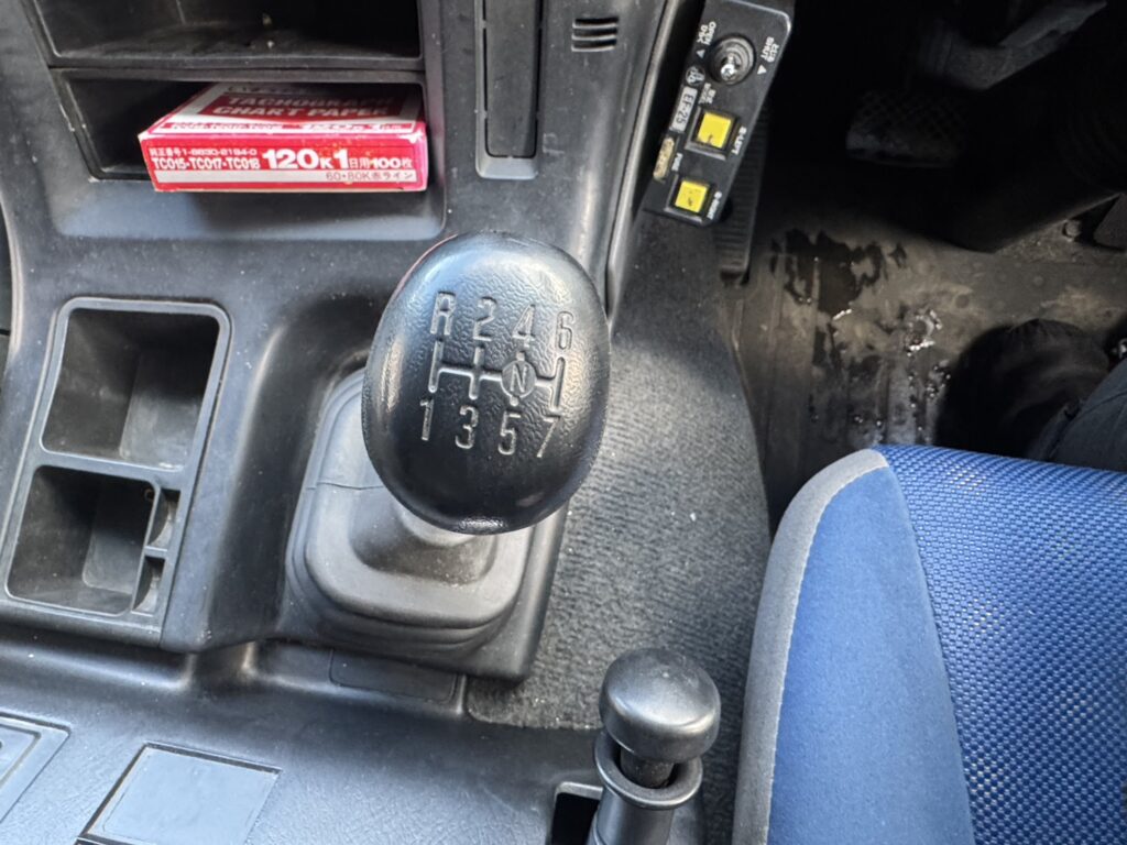 平成24年　ギガ大型ダンプ　走行30.8万キロ　車検令和8年8月　最大積載9200㎏