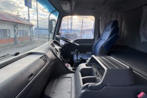 サムネイル: 平成24年　ギガ大型ダンプ　走行30.8万キロ　車検令和8年8月　最大積載9200㎏