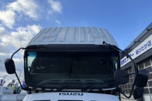 サムネイル: 平成24年　ギガ大型ダンプ　走行30.8万キロ　車検令和8年8月　最大積載9200㎏