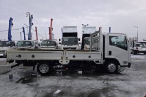 サムネイル: 平成26年　いすゞ　エルフ　２トン平ワイドロング　5方開（車検1年付）