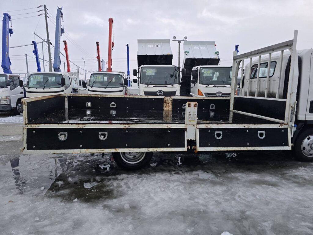 平成26年　いすゞ　エルフ　２トン平ワイドロング　5方開（車検1年付）