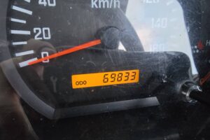 サムネイル: 平成26年　いすゞ　エルフ　２トン平ワイドロング　5方開（車検1年付）