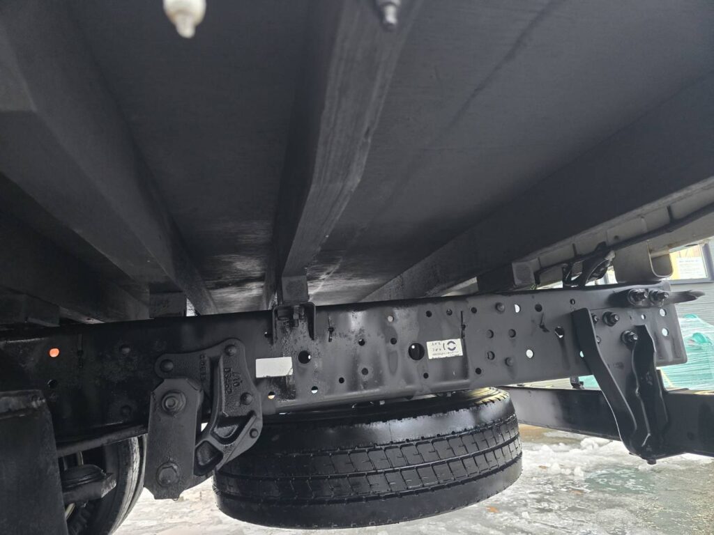 平成26年　いすゞ　エルフ　２トン平ワイドロング　5方開（車検1年付）