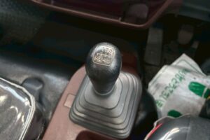 サムネイル: 令和１年　日野　レンジャー　４トン４段クレーンロング　フックイン・ラジコン付（車検１年付）