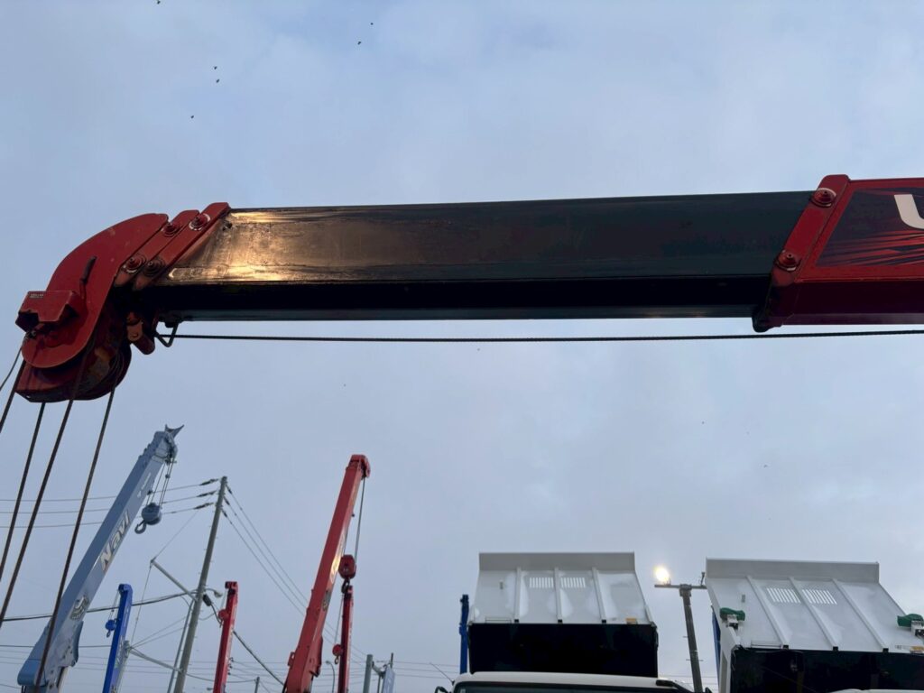 令和１年　日野　レンジャー　４トン４段クレーンロング　フックイン・ラジコン付（車検１年付）