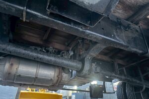 サムネイル: 令和１年　日野　レンジャー　４トン４段クレーンロング　フックイン・ラジコン付（車検１年付）