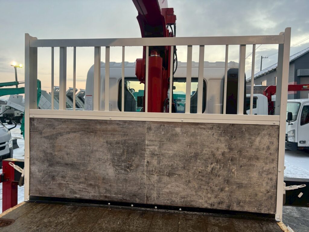 令和１年　日野　レンジャー　４トン４段クレーンロング　フックイン・ラジコン付（車検１年付）