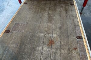 サムネイル: 令和１年　日野　レンジャー　４トン４段クレーンロング　フックイン・ラジコン付（車検１年付）