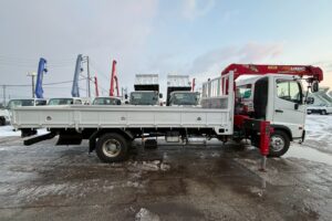 サムネイル: 令和１年　日野　レンジャー　４トン４段クレーンロング　フックイン・ラジコン付（車検１年付）