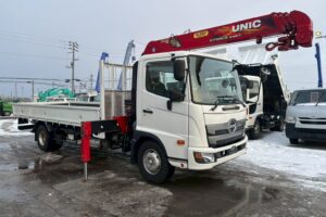 サムネイル: 令和１年　日野　レンジャー　４トン４段クレーンロング　フックイン・ラジコン付（車検１年付）