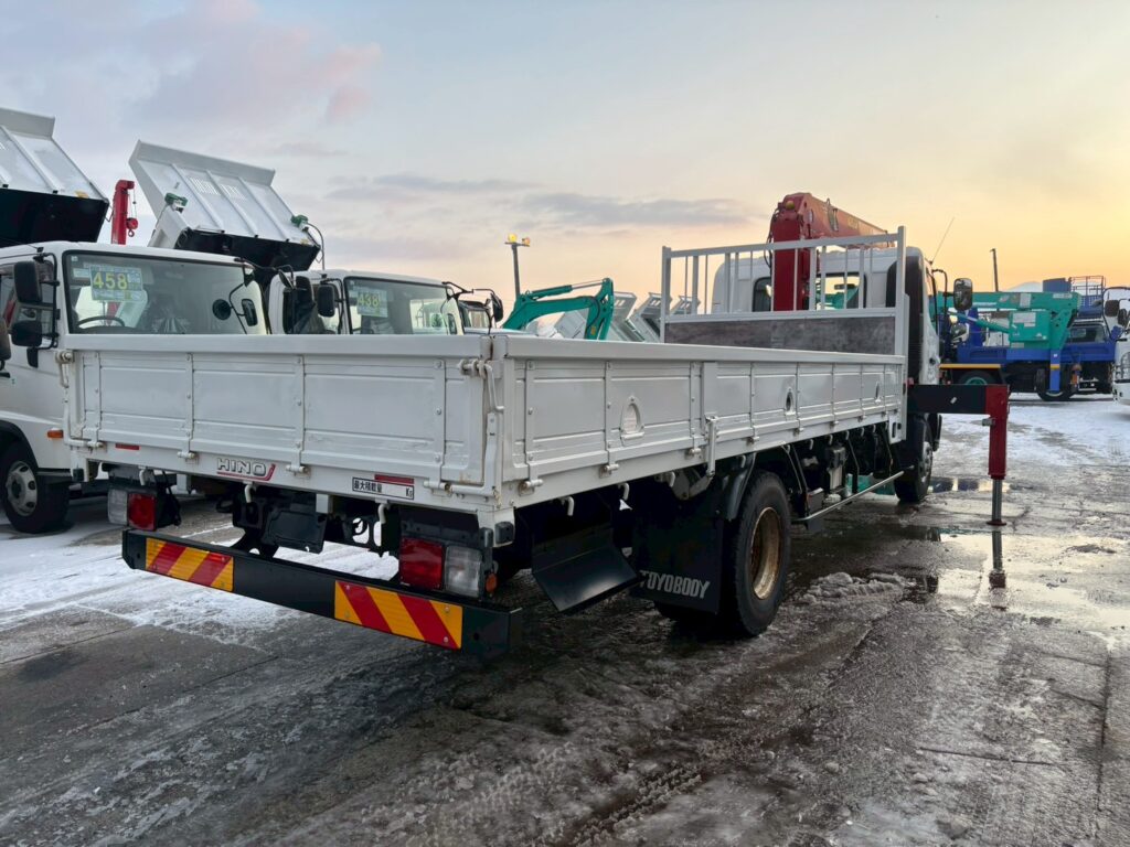 令和１年　日野　レンジャー　４トン４段クレーンロング　フックイン・ラジコン付（車検１年付）