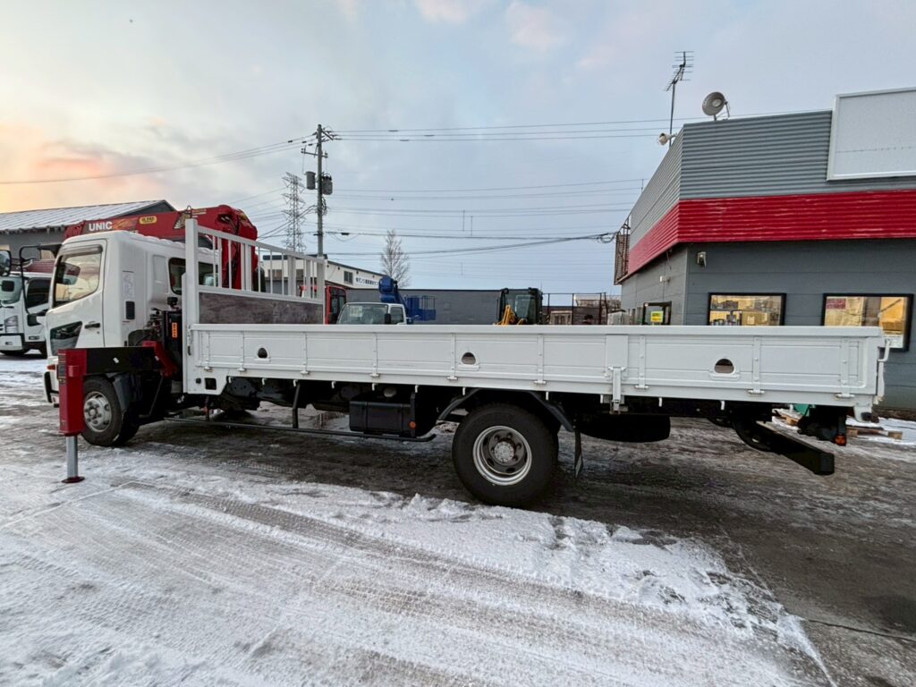 令和１年　日野　レンジャー　４トン４段クレーンロング　フックイン・ラジコン付（車検１年付）