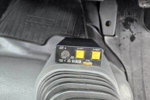 サムネイル: 平成24年　いすゞ　フォワード　４トンダンプ　Ｌゲート・電動コボレーン付（車検１年付）